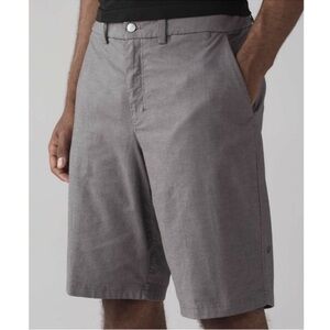 Lululemon Commission Short 10” Warpstreme Men’s Size ___ Gray – Work Travel Golf